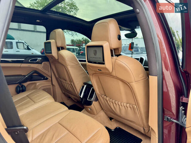 Красный Порше Каен, объемом двигателя 3 л и пробегом 278 тыс. км за 23500 $, фото 17 на Automoto.ua