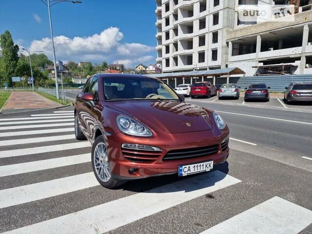 Червоний Порше Cayenne, об'ємом двигуна 3 л та пробігом 185 тис. км за 27600 $, фото 4 на Automoto.ua