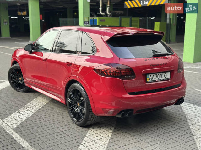 Красный Порше Каен, объемом двигателя 4.8 л и пробегом 123 тыс. км за 23900 $, фото 1 на Automoto.ua