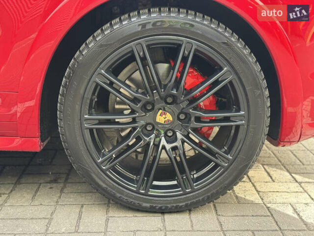 Красный Порше Каен, объемом двигателя 4.8 л и пробегом 123 тыс. км за 23900 $, фото 17 на Automoto.ua