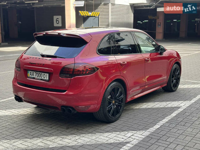 Красный Порше Каен, объемом двигателя 4.8 л и пробегом 123 тыс. км за 23900 $, фото 5 на Automoto.ua