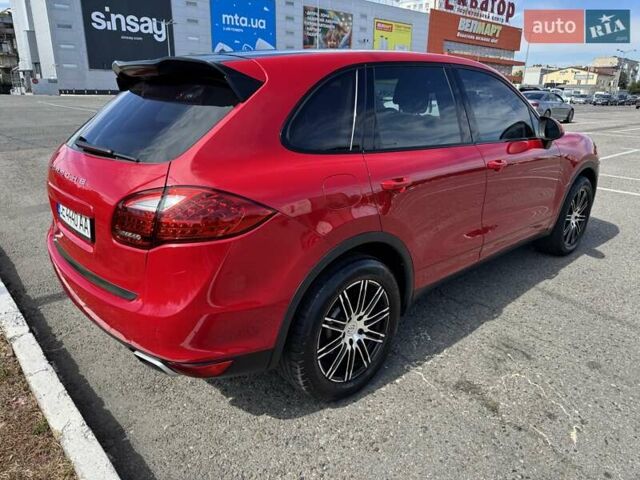 Красный Порше Каен, объемом двигателя 3 л и пробегом 143 тыс. км за 25500 $, фото 14 на Automoto.ua