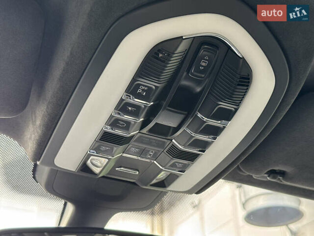 Красный Порше Каен, объемом двигателя 4.8 л и пробегом 123 тыс. км за 23900 $, фото 37 на Automoto.ua