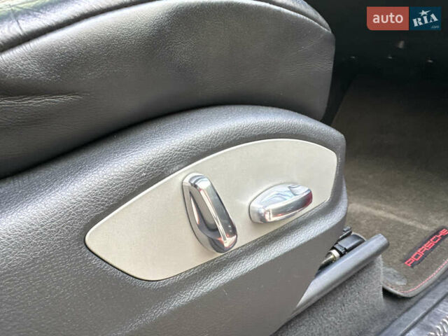 Красный Порше Каен, объемом двигателя 4.8 л и пробегом 123 тыс. км за 23900 $, фото 49 на Automoto.ua