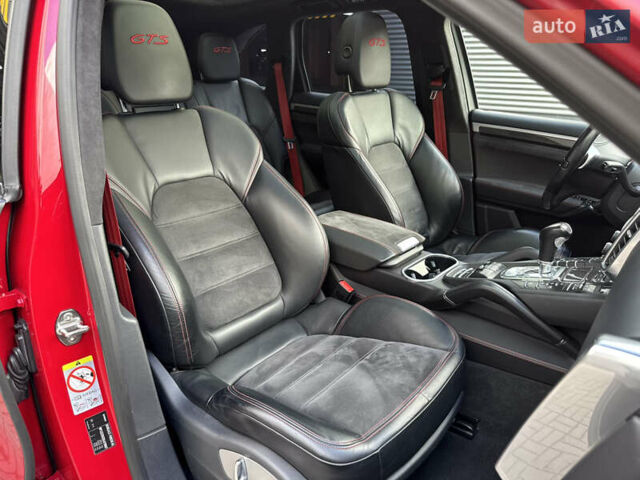 Красный Порше Каен, объемом двигателя 4.8 л и пробегом 123 тыс. км за 23900 $, фото 48 на Automoto.ua