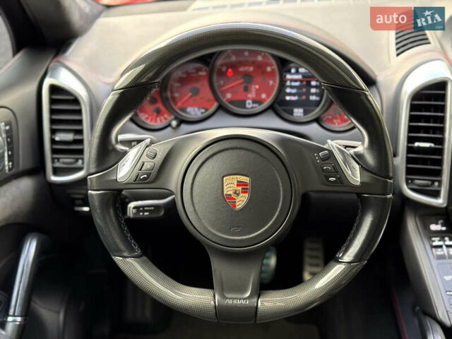 Красный Порше Каен, объемом двигателя 4.8 л и пробегом 123 тыс. км за 23900 $, фото 29 на Automoto.ua