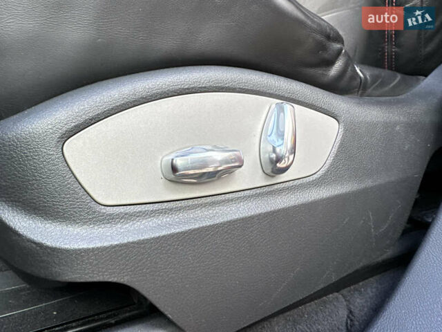 Красный Порше Каен, объемом двигателя 4.8 л и пробегом 123 тыс. км за 23900 $, фото 43 на Automoto.ua