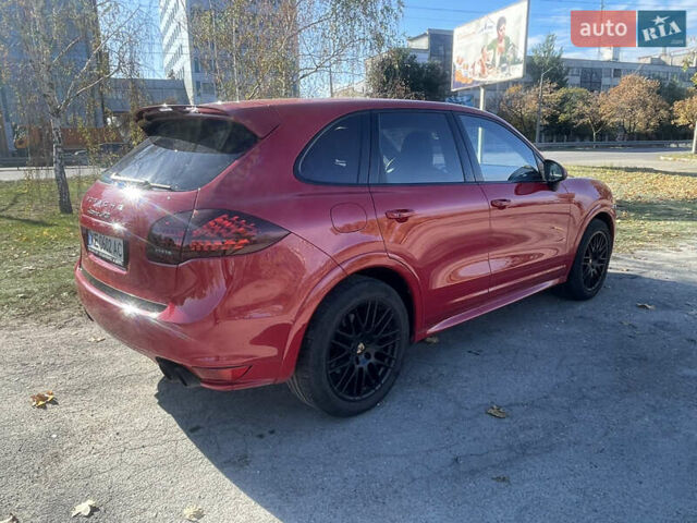 Красный Порше Каен, объемом двигателя 4.81 л и пробегом 118 тыс. км за 29900 $, фото 4 на Automoto.ua