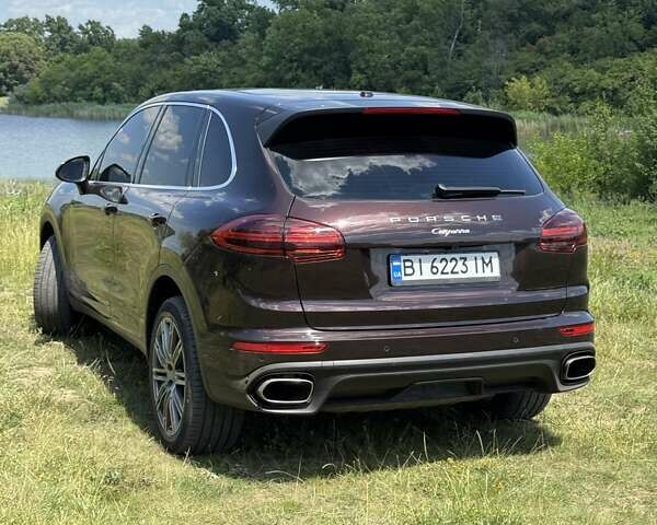 Червоний Порше Cayenne, об'ємом двигуна 3.6 л та пробігом 90 тис. км за 29900 $, фото 6 на Automoto.ua
