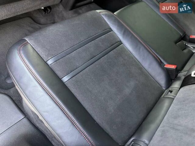 Красный Порше Каен, объемом двигателя 4 л и пробегом 114 тыс. км за 88900 $, фото 51 на Automoto.ua