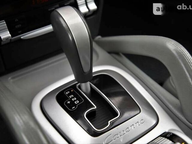 Порше Каен, объемом двигателя 4.8 л и пробегом 230 тыс. км за 11200 $, фото 18 на Automoto.ua