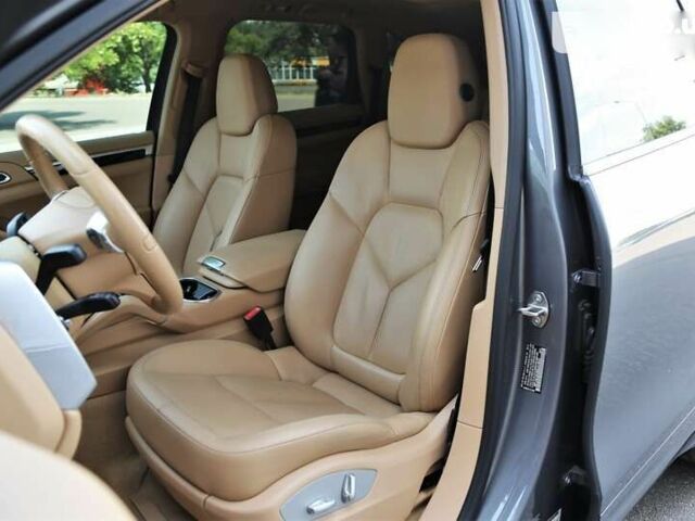 Порше Каен, объемом двигателя 3 л и пробегом 220 тыс. км за 26500 $, фото 6 на Automoto.ua