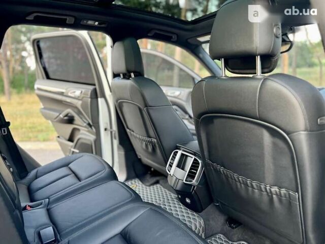 Порше Каен, объемом двигателя 3.6 л и пробегом 106 тыс. км за 35900 $, фото 25 на Automoto.ua