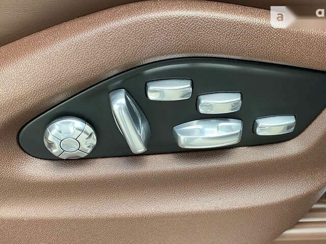 Порше Каен, объемом двигателя 3 л и пробегом 50 тыс. км за 85500 $, фото 10 на Automoto.ua