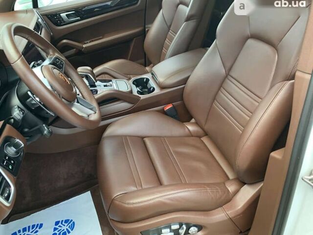 Порше Каен, объемом двигателя 3 л и пробегом 50 тыс. км за 85500 $, фото 8 на Automoto.ua
