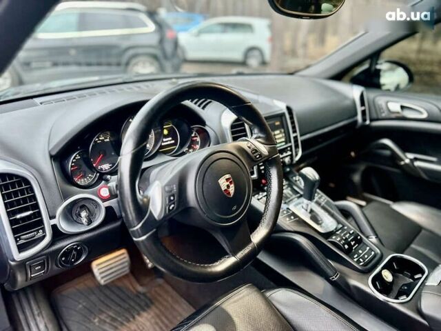 Порше Каен, объемом двигателя 4.8 л и пробегом 240 тыс. км за 17500 $, фото 25 на Automoto.ua