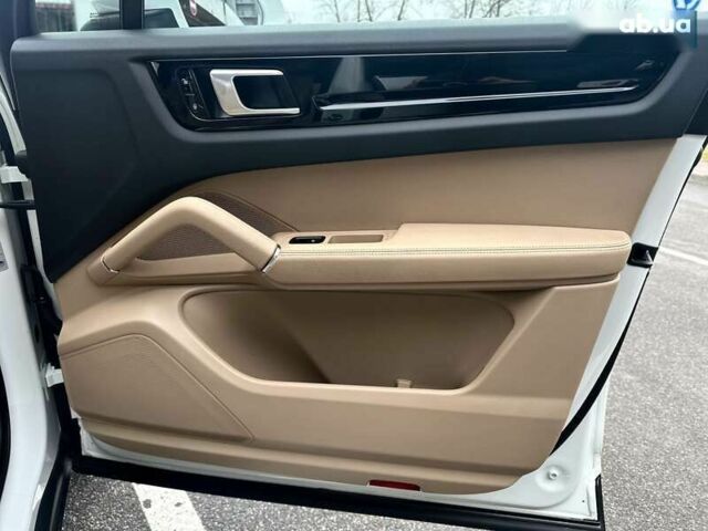 Порше Каен, объемом двигателя 3 л и пробегом 110 тыс. км за 51500 $, фото 28 на Automoto.ua