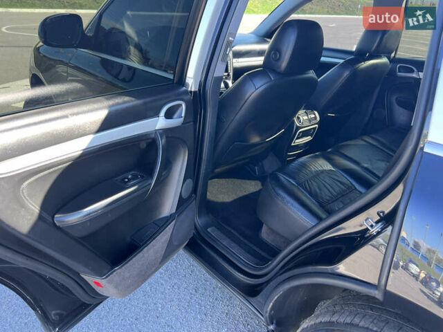 Порше Каен, объемом двигателя 4.5 л и пробегом 255 тыс. км за 8500 $, фото 7 на Automoto.ua