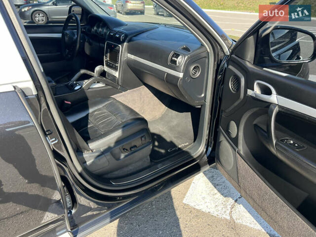 Порше Каен, объемом двигателя 4.5 л и пробегом 255 тыс. км за 8500 $, фото 3 на Automoto.ua