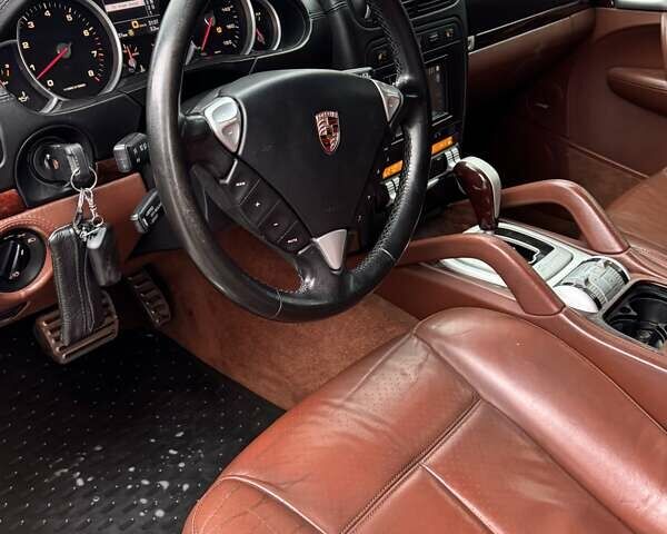 Порше Cayenne, об'ємом двигуна 4.8 л та пробігом 180 тис. км за 12100 $, фото 7 на Automoto.ua