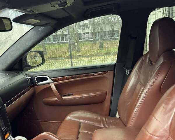 Порше Cayenne, об'ємом двигуна 4.8 л та пробігом 180 тис. км за 12100 $, фото 8 на Automoto.ua