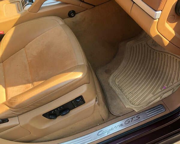 Порше Каен, объемом двигателя 4.8 л и пробегом 270 тыс. км за 11000 $, фото 6 на Automoto.ua