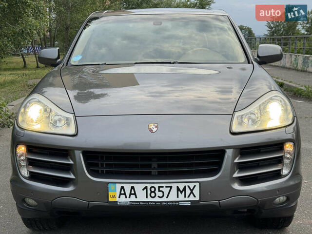 Порше Каен, объемом двигателя 4.8 л и пробегом 200 тыс. км за 10500 $, фото 1 на Automoto.ua