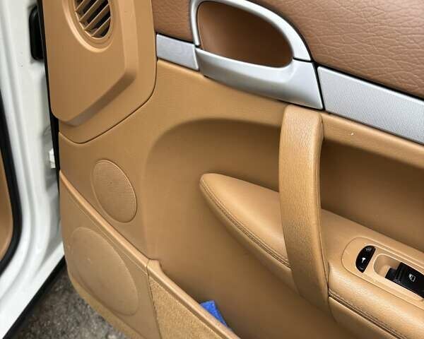 Порше Каен, объемом двигателя 3.6 л и пробегом 187 тыс. км за 14200 $, фото 9 на Automoto.ua