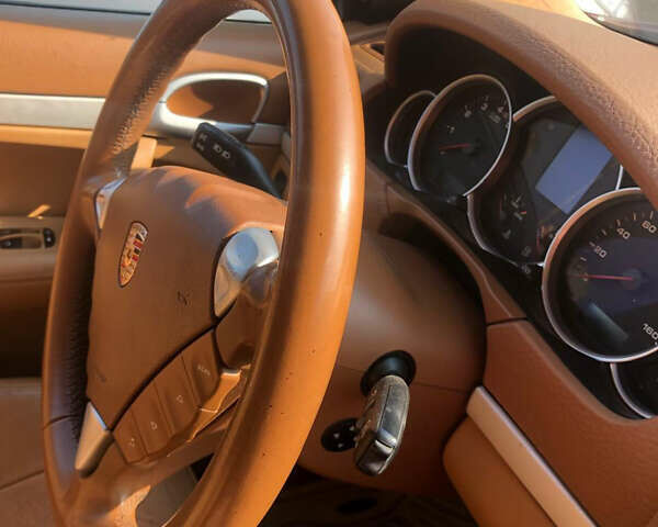 Порше Каен, объемом двигателя 4.8 л и пробегом 270 тыс. км за 11000 $, фото 4 на Automoto.ua