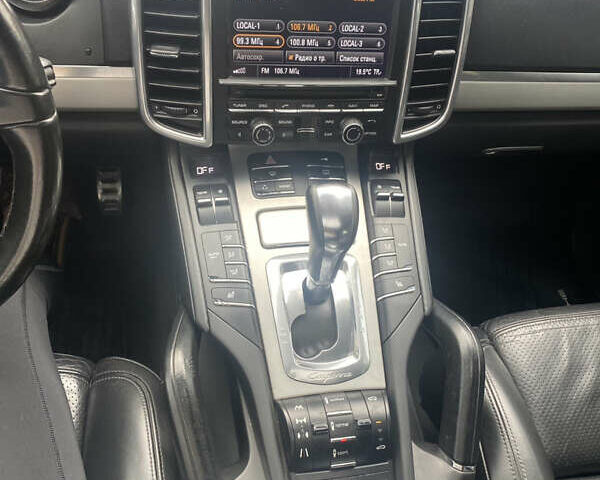 Порше Cayenne, об'ємом двигуна 0 л та пробігом 230 тис. км за 17900 $, фото 4 на Automoto.ua