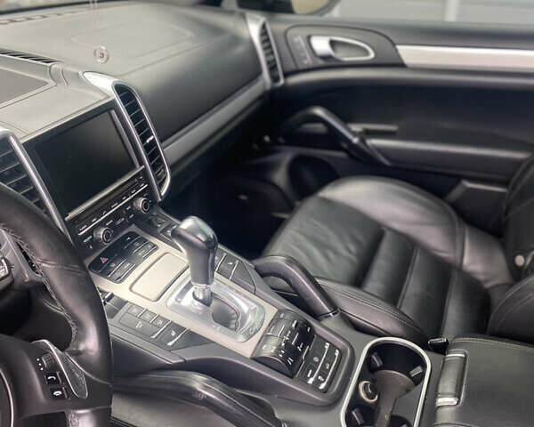 Порше Cayenne, об'ємом двигуна 0 л та пробігом 230 тис. км за 17900 $, фото 47 на Automoto.ua