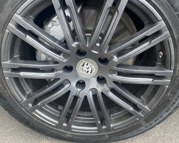 Порше Cayenne, об'ємом двигуна 0 л та пробігом 230 тис. км за 17900 $, фото 29 на Automoto.ua