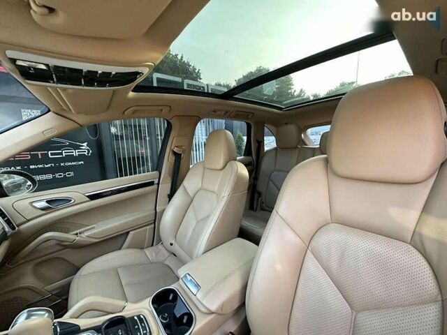 Порше Cayenne, об'ємом двигуна 3 л та пробігом 201 тис. км за 23900 $, фото 24 на Automoto.ua
