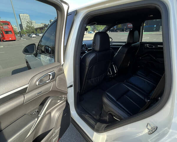 Порше Каен, объемом двигателя 4.8 л и пробегом 155 тыс. км за 18400 $, фото 15 на Automoto.ua