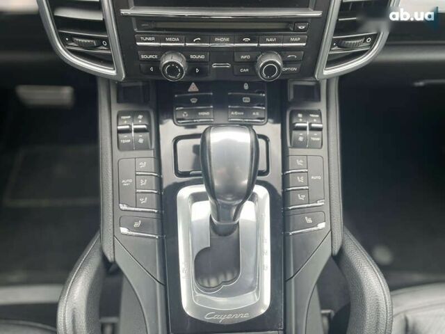 Порше Каен, объемом двигателя 0 л и пробегом 201 тыс. км за 15300 $, фото 15 на Automoto.ua