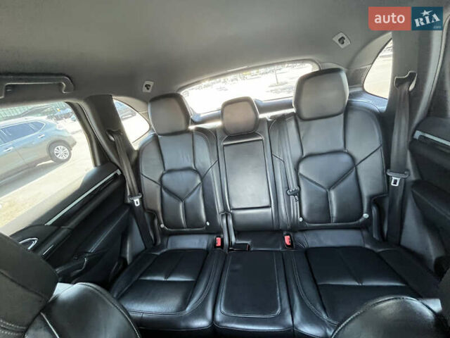 Порше Каен, объемом двигателя 4.8 л и пробегом 155 тыс. км за 18400 $, фото 14 на Automoto.ua