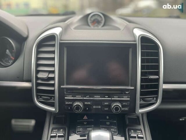 Порше Cayenne, об'ємом двигуна 0 л та пробігом 201 тис. км за 16499 $, фото 14 на Automoto.ua