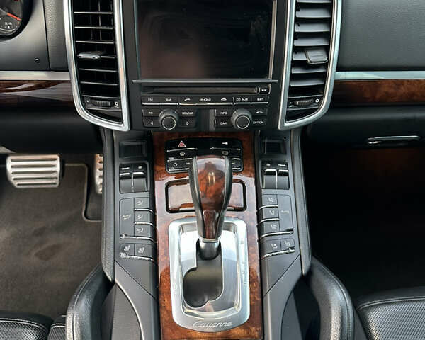 Порше Каен, объемом двигателя 4.81 л и пробегом 81 тыс. км за 29000 $, фото 27 на Automoto.ua
