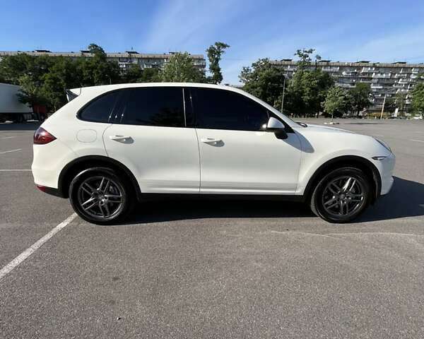 Порше Каен, объемом двигателя 4.8 л и пробегом 155 тыс. км за 18400 $, фото 1 на Automoto.ua