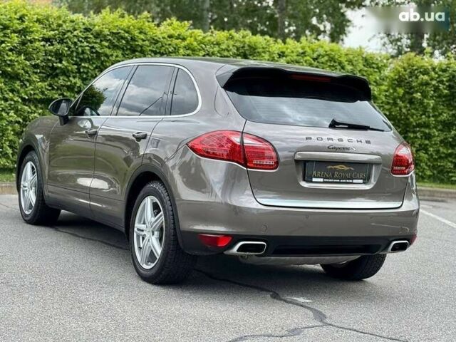 Порше Каен, объемом двигателя 4.8 л и пробегом 180 тыс. км за 18400 $, фото 11 на Automoto.ua