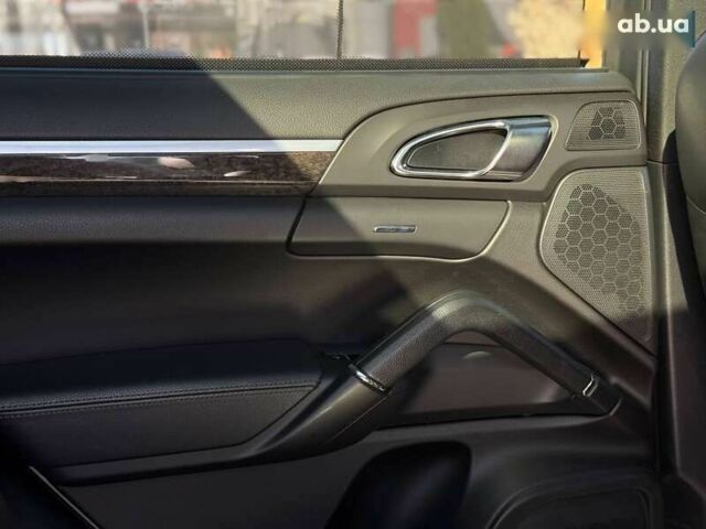 Порше Каен, объемом двигателя 4.8 л и пробегом 187 тыс. км за 13900 $, фото 18 на Automoto.ua