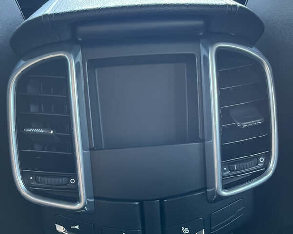 Порше Каен, объемом двигателя 4.8 л и пробегом 155 тыс. км за 18400 $, фото 13 на Automoto.ua