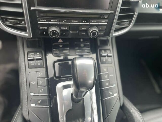 Порше Cayenne, об'ємом двигуна 0 л та пробігом 201 тис. км за 16499 $, фото 17 на Automoto.ua