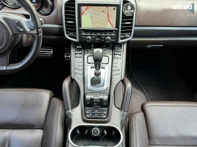 Порше Каен, объемом двигателя 4.8 л и пробегом 180 тыс. км за 18400 $, фото 28 на Automoto.ua