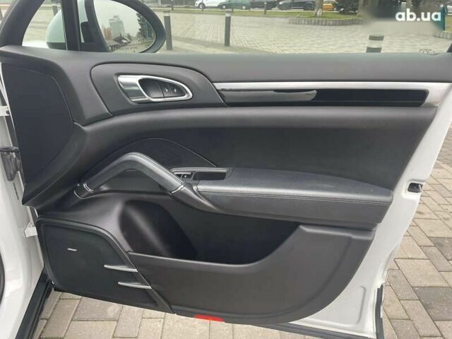 Порше Каен, объемом двигателя 0 л и пробегом 201 тыс. км за 15300 $, фото 20 на Automoto.ua