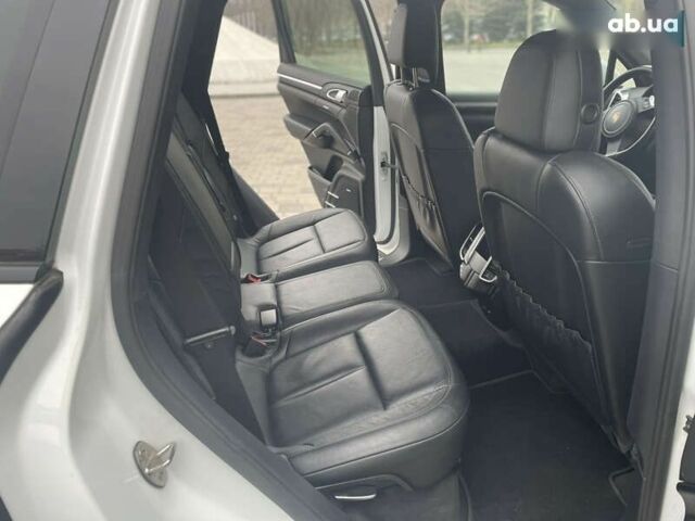 Порше Каен, объемом двигателя 0 л и пробегом 201 тыс. км за 15300 $, фото 26 на Automoto.ua