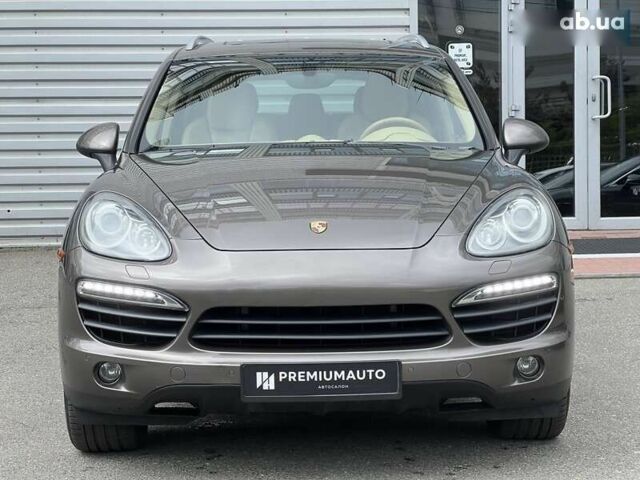 Порше Каен, объемом двигателя 0 л и пробегом 126 тыс. км за 17500 $, фото 5 на Automoto.ua