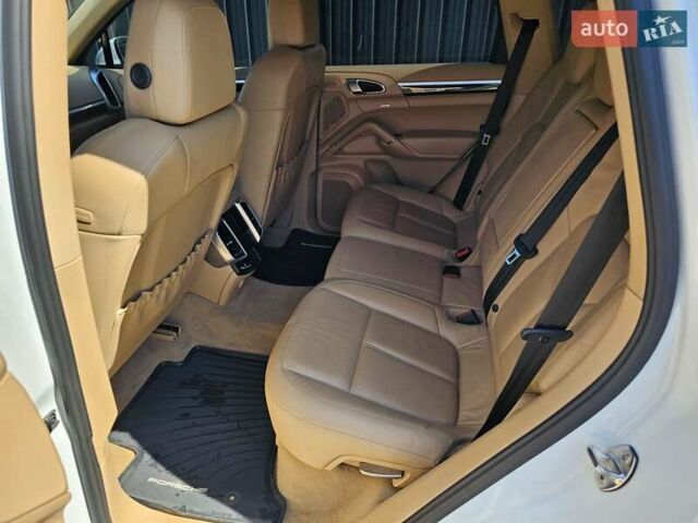 Порше Каен, объемом двигателя 3.6 л и пробегом 170 тыс. км за 18900 $, фото 5 на Automoto.ua