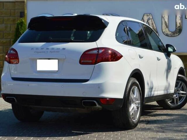 Порше Каен 2012 в Одессе на Automoto.ua Порше Каен, объемом двигателя 0 л и пробегом 122 тыс. км за 23500 $, фото 16 на Automoto.ua
