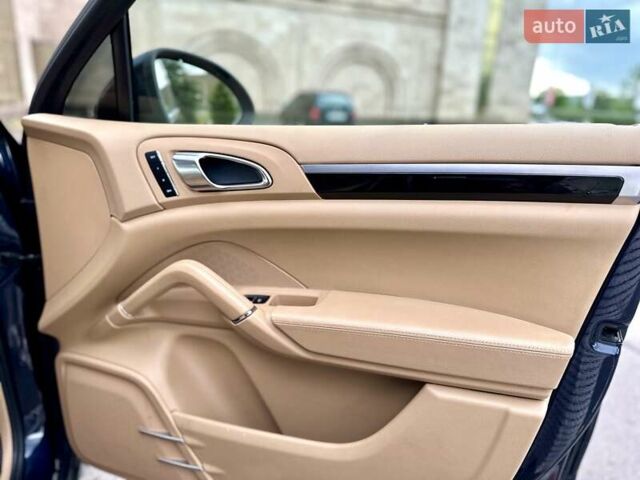Порше Каен, объемом двигателя 3 л и пробегом 260 тыс. км за 21900 $, фото 5 на Automoto.ua